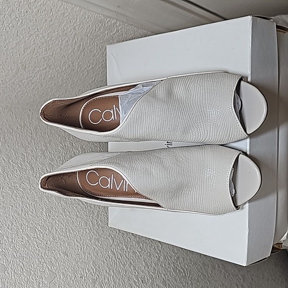 Calvin Klein Nastassia Shiny Lizard - Picture 4 of 10